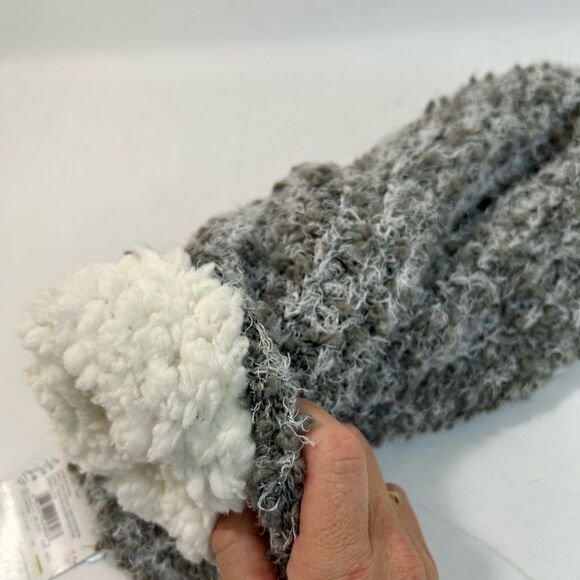 NEW Muk Luks Grey Marled Knit Fuzzy Socks Infused w/Shea Butter size 8.5-11 NWT - Picture 14 of 14